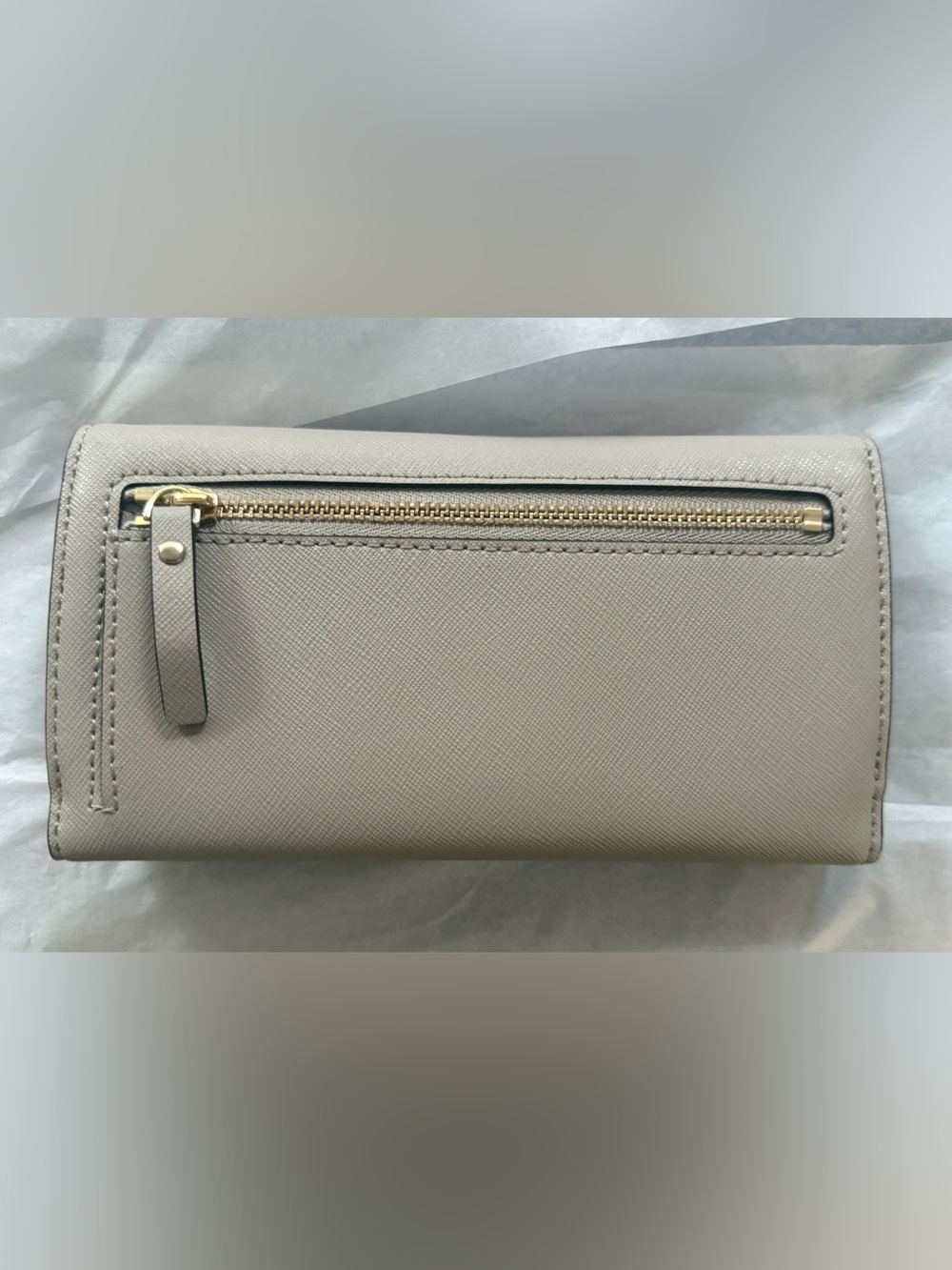 Kate Spade Taupe Saffiano Continental Wallet with Gold Logo. NWB. - Picture 3 of 6